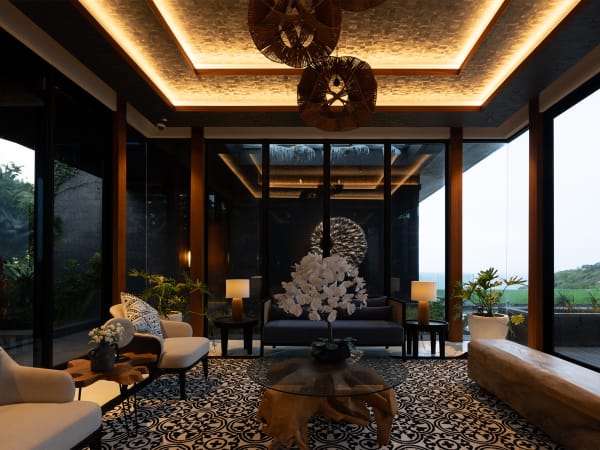 Villa BIE - Intimate receiving room by the garden